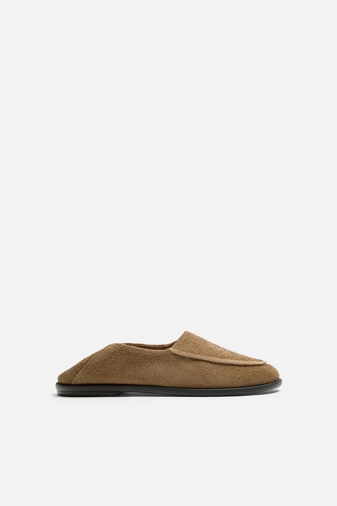 LEATHER LOAFERS