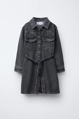 ROBE EN JEAN À CEINTURE