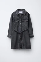 ROBE EN JEAN À CEINTURE