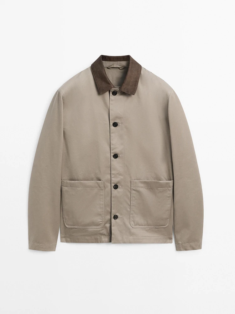Short jacket with leather collar detail