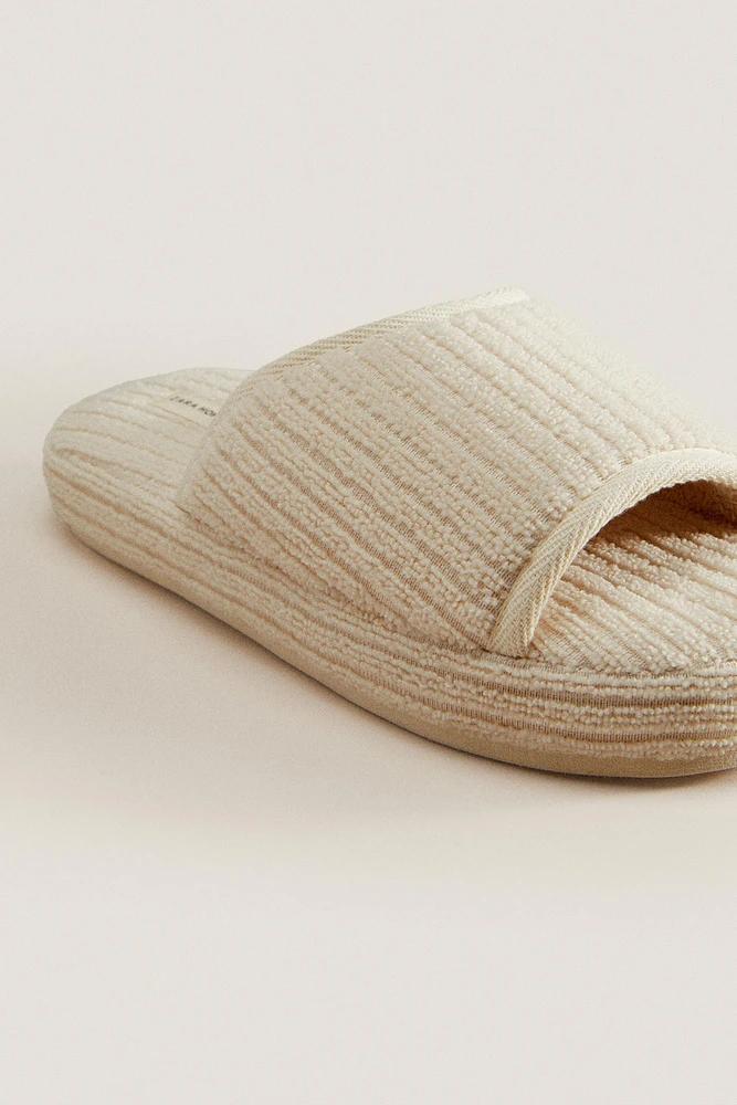 CHAUSSONS FLATFORM TISSU BOUCLÉ