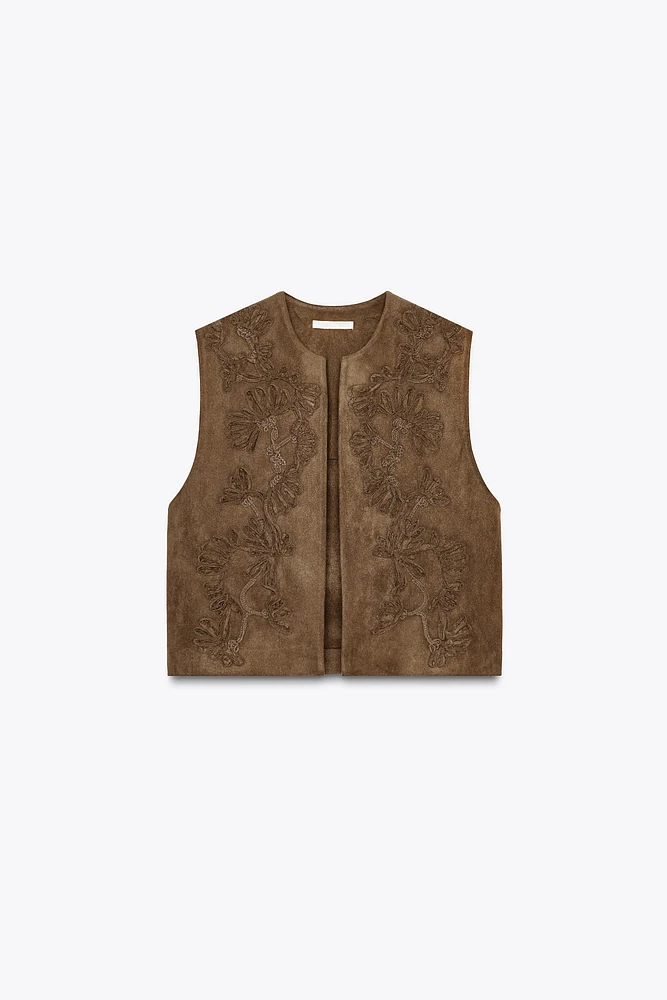 GILET EFFET DAIM BRODÉ