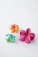 LOT DE TROIS PINCES FLEURS