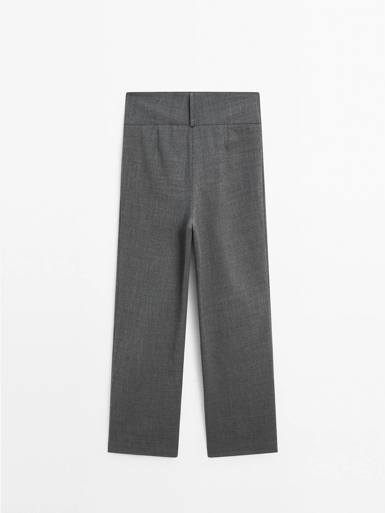 Straight trousers with wide waistband
