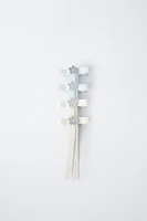 LOT DE QUATRE PINCES CLIP LACET FLEUR