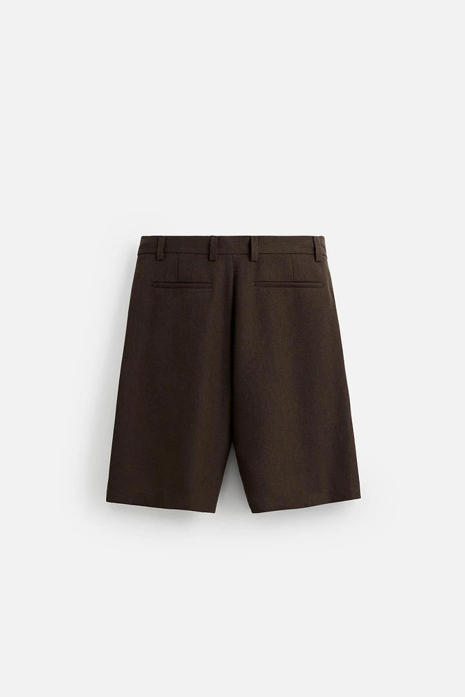 TEXTURED PLEATED SHORTS