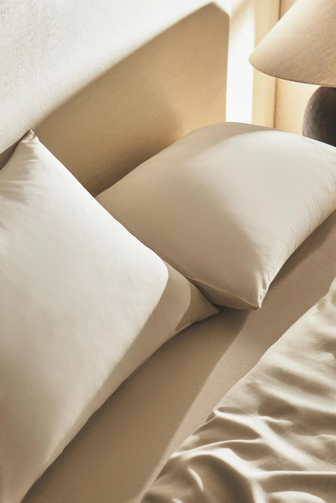 TAIE D’OREILLER SATIN FESTON (300 FILS)