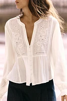EMBROIDERED EYELET CROPPED BLOUSE