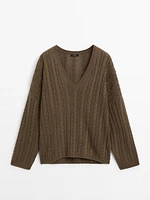 Pull maille en V tressé