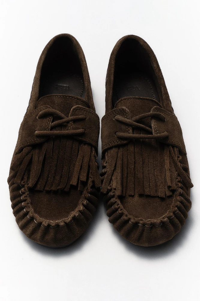 MOCASSINS EN CUIR VELOURS AVEC FRANGES