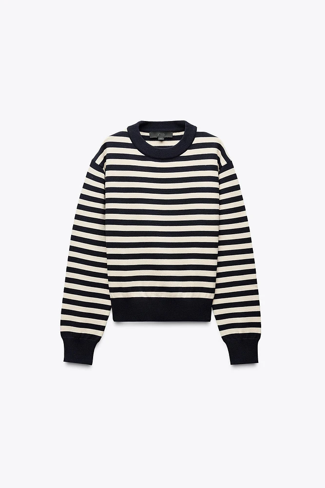 PULL COURT EN MAILLE À RAYURES