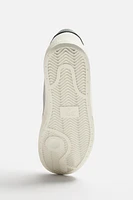 RETRO STYLE SNEAKERS