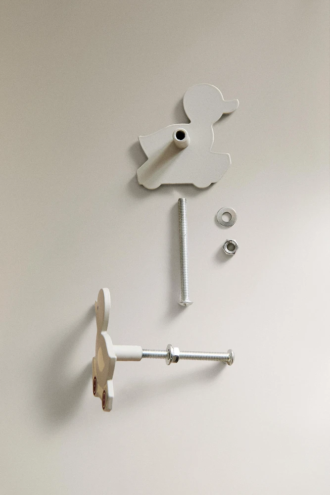 SET OF CHILDREN’S DUCKLING KNOBS (SET OF 2)