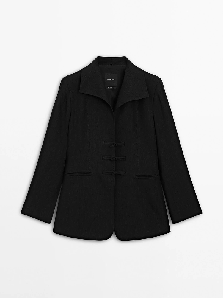 Linen blend blazer with fastening detail