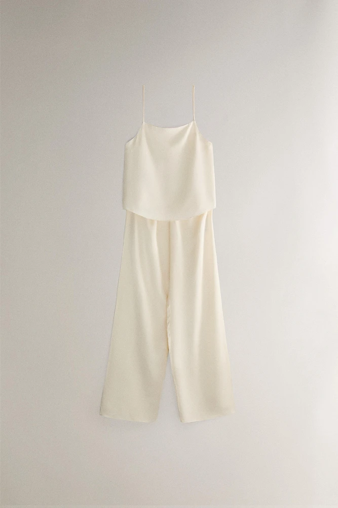 PLAIN SATEEN TOP