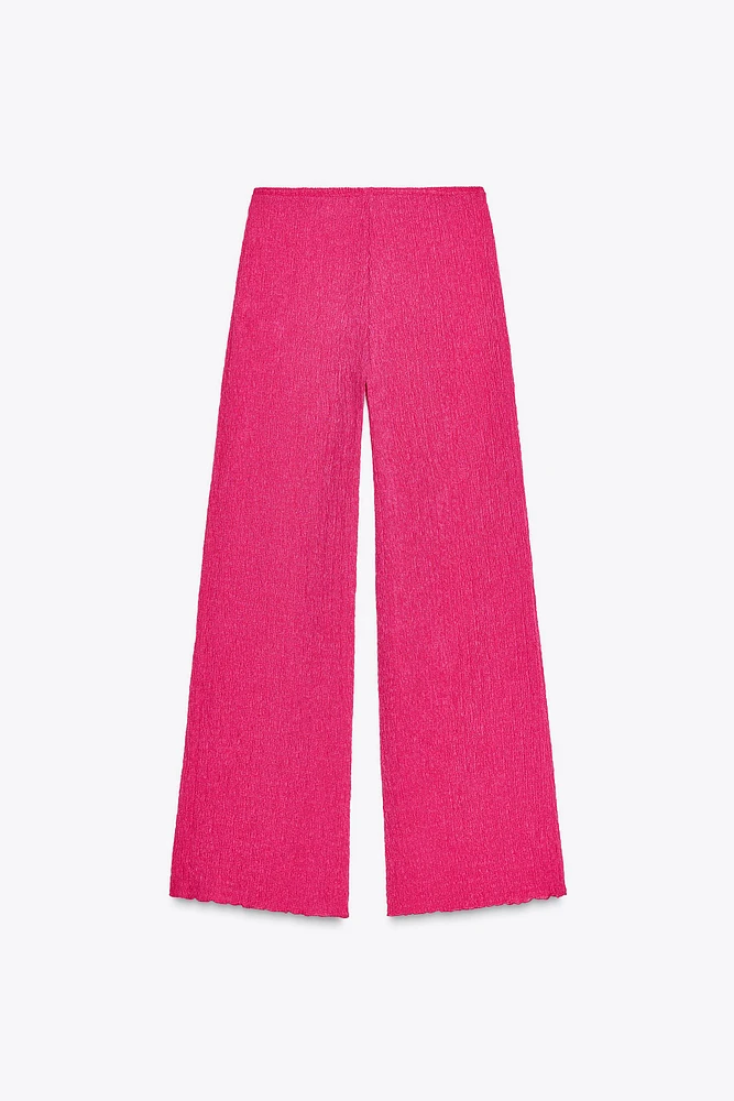 TEXTURED FLOWY PANTS