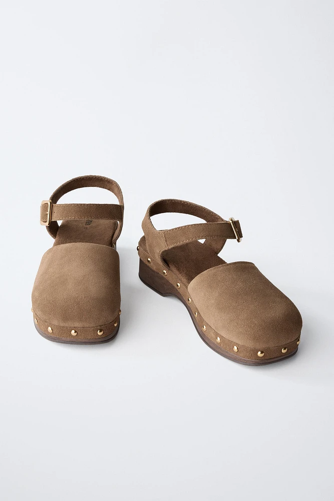 SPLIT LEATHER CLOGS