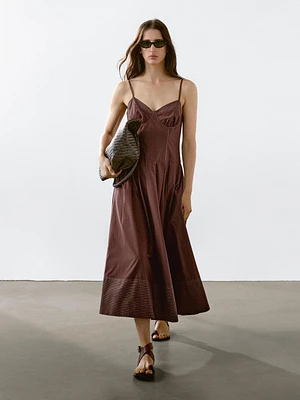 Bodice dress with contrast seams