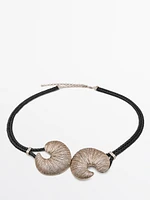 Ceinture en cuir avec boucle fossile