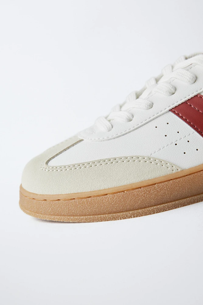 CONTRAST SNEAKERS