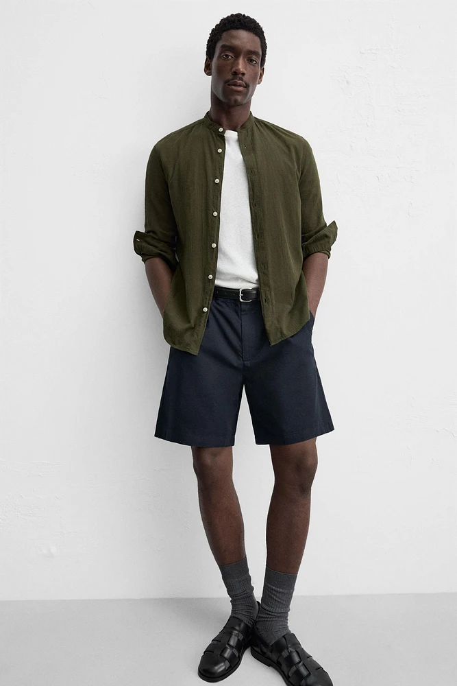 PLEATED REGULAR FIT BERMUDA SHORTS