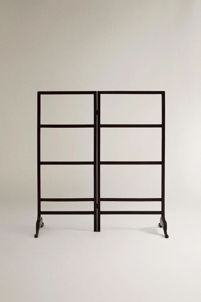 FOLDABLE TOWEL RACK