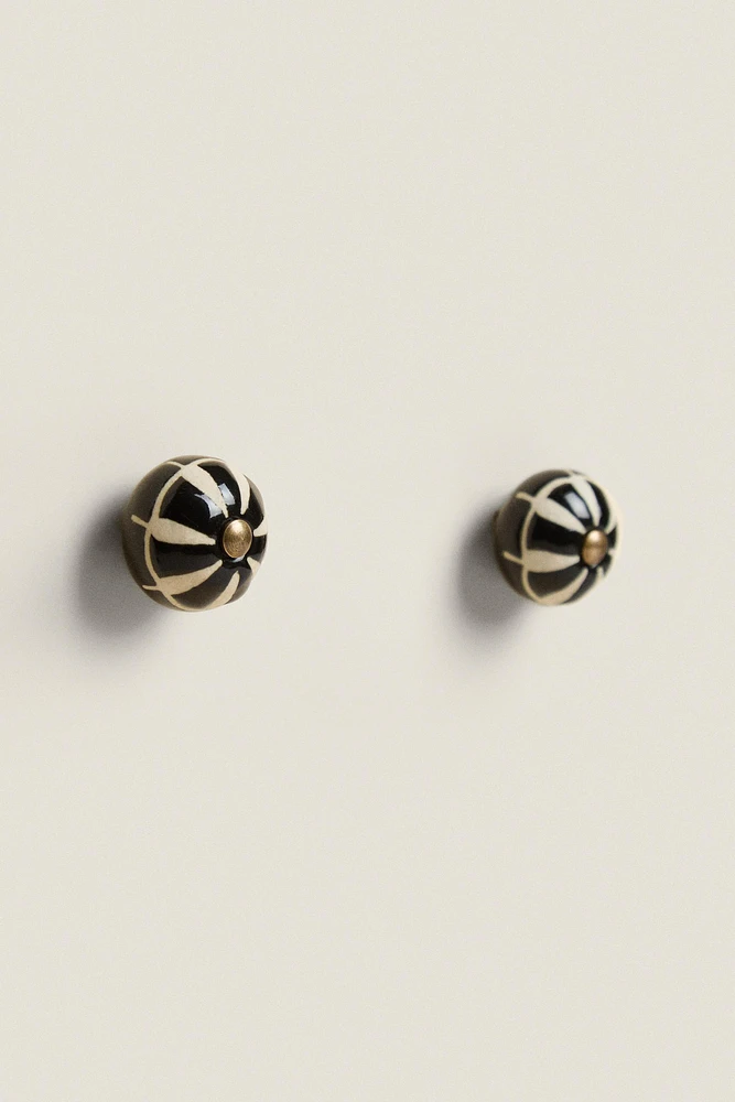 SET OF STRIPED CERAMIC KNOBS (SET OF 2)