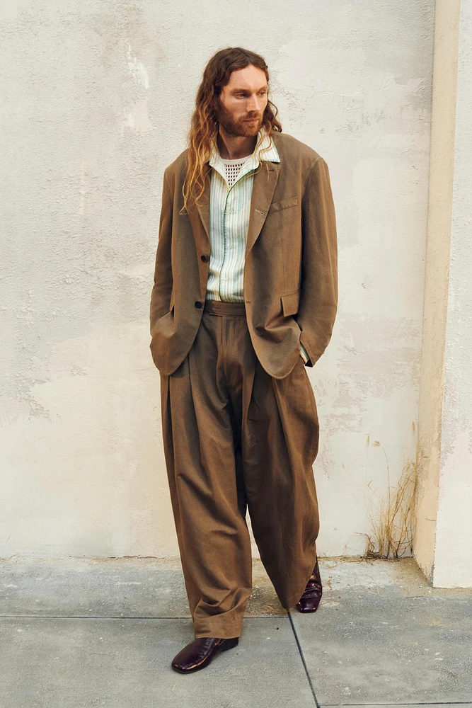 VESTE BOXY FIT COSTUME ÉDITION LIMITÉE