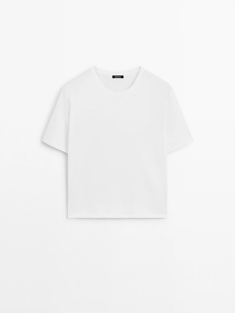 100% cotton lightweight T-shirt