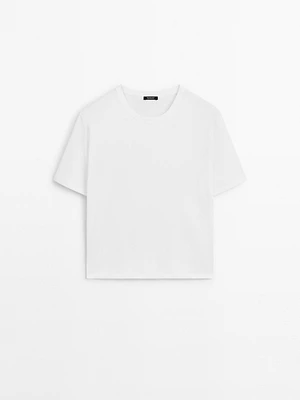 100% cotton lightweight T-shirt