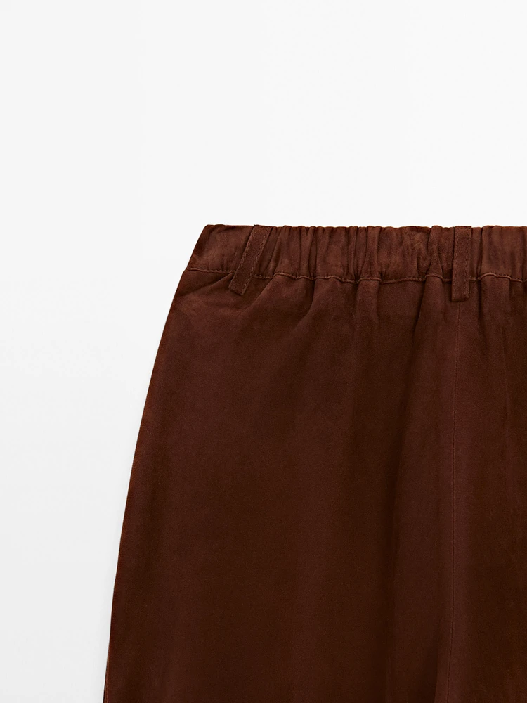 Low-rise cropped suede leather trousers