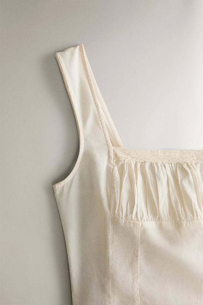 GATHERED LACE COTTON TOP