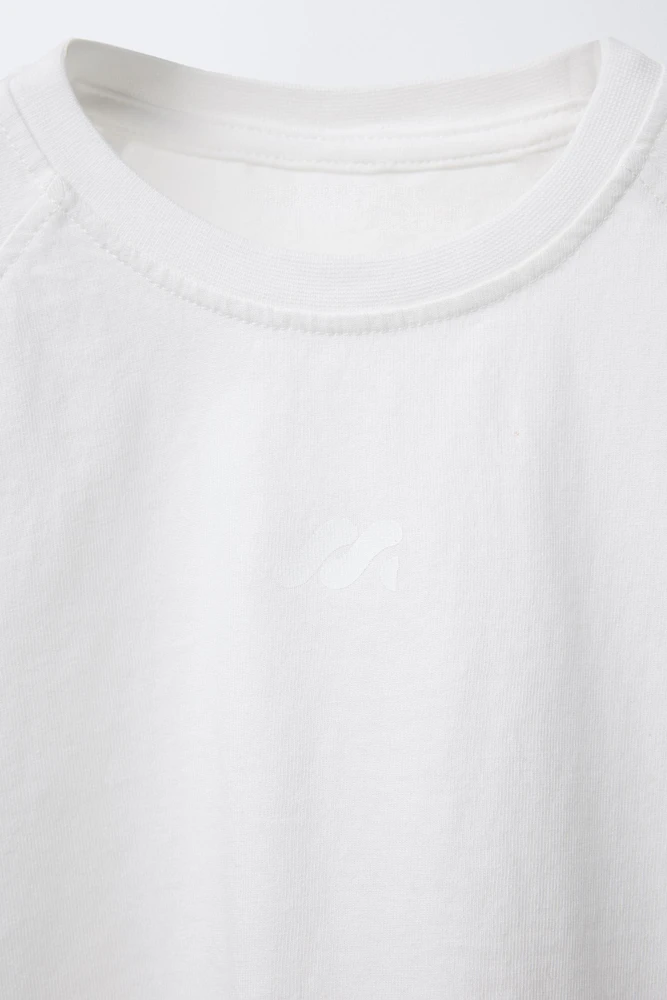 T-SHIRT TEINT EN PIÈCE LOGO