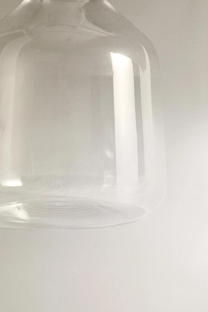 GLASS DECANTER