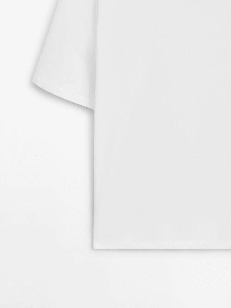 100% cotton lightweight T-shirt