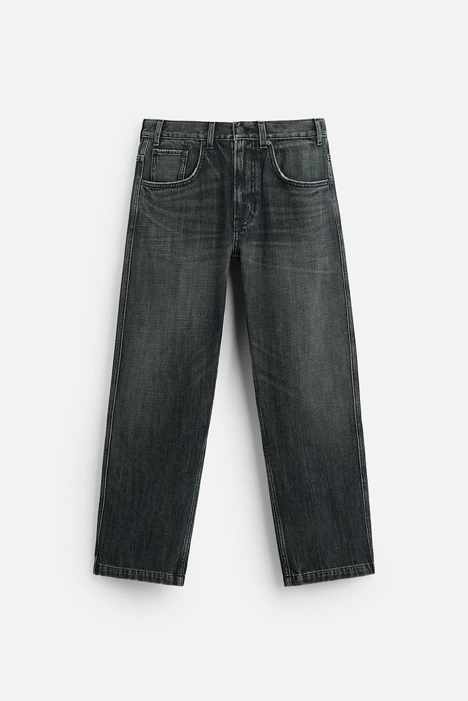 STRAIGHT FIT RELAXED JEANS