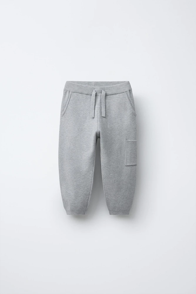 PANTALON EN MAILLE STYLE JOGGING