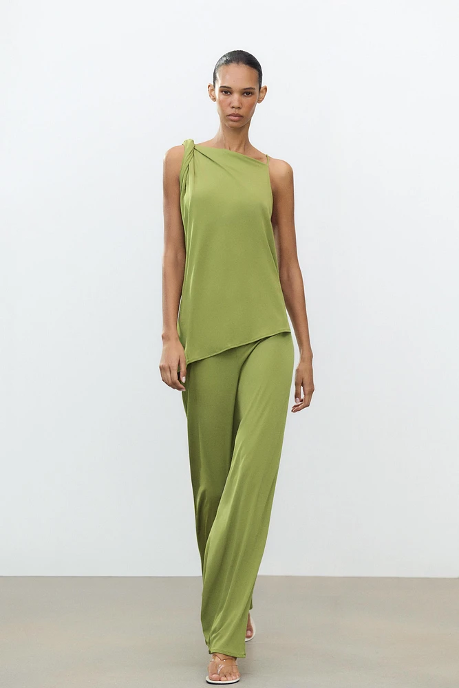 WIDE FLOWY PANTS