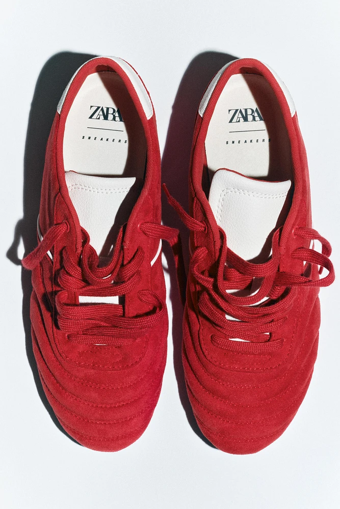 PADDED RUNNING SHOES