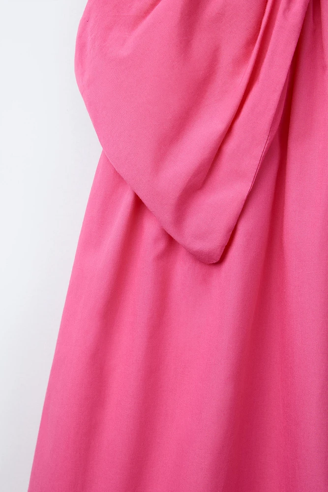 ROBE AVEC MAXI NŒUD