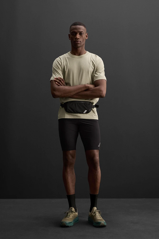 RELAXED FIT TRAINING T-SHIRT
