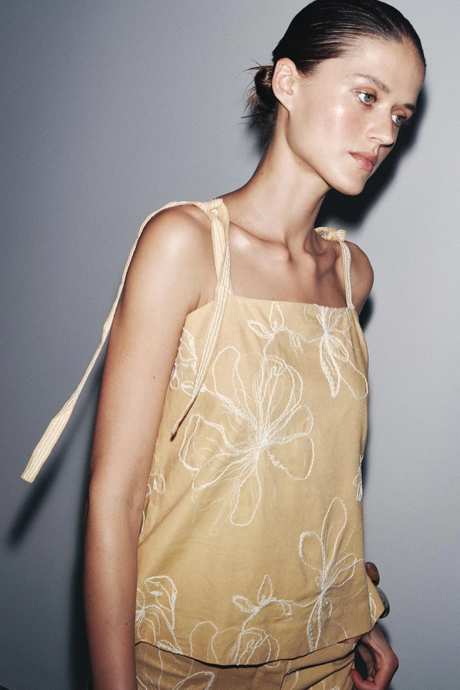 ZW COLLECTION EMBROIDERED TOP