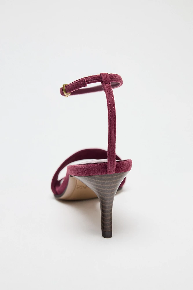 SANDALES À TALONS MI-HAUTS EN DAIM