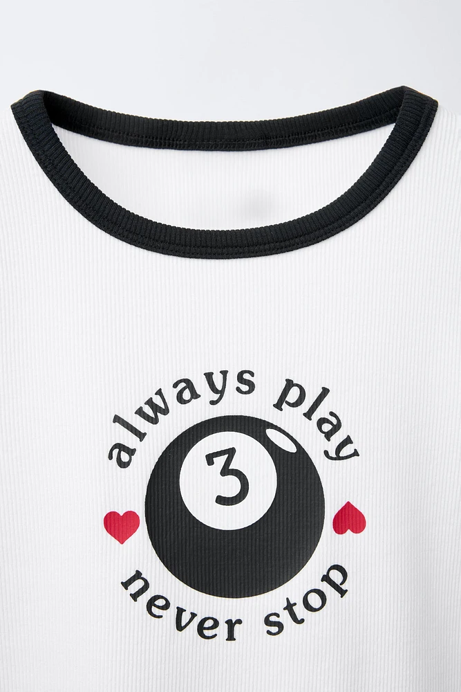 CONTRAST TEXT RIBBED T-SHIRT