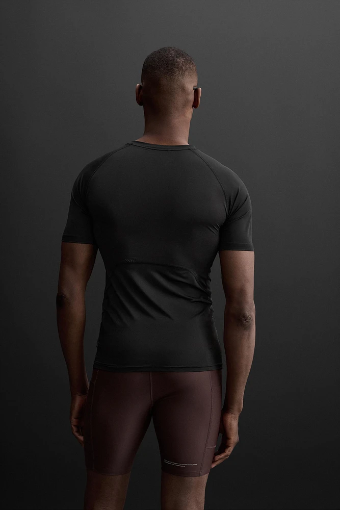 COMPRESSION TECHNICAL T-SHIRT