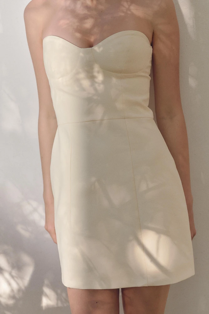 ROBE COURTE BUSTIER