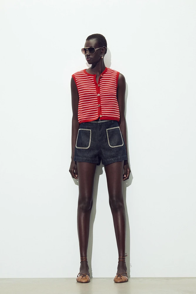BUTTONED JACQUARD VEST TOP
