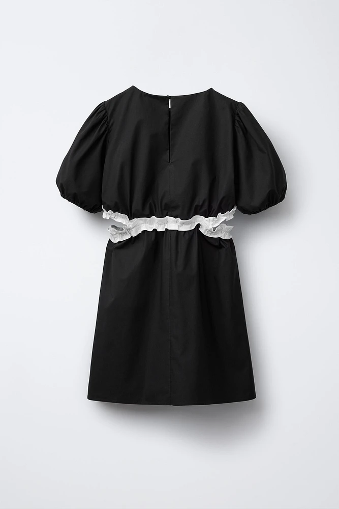 COLD SHOULDER RUFFLED DRESS