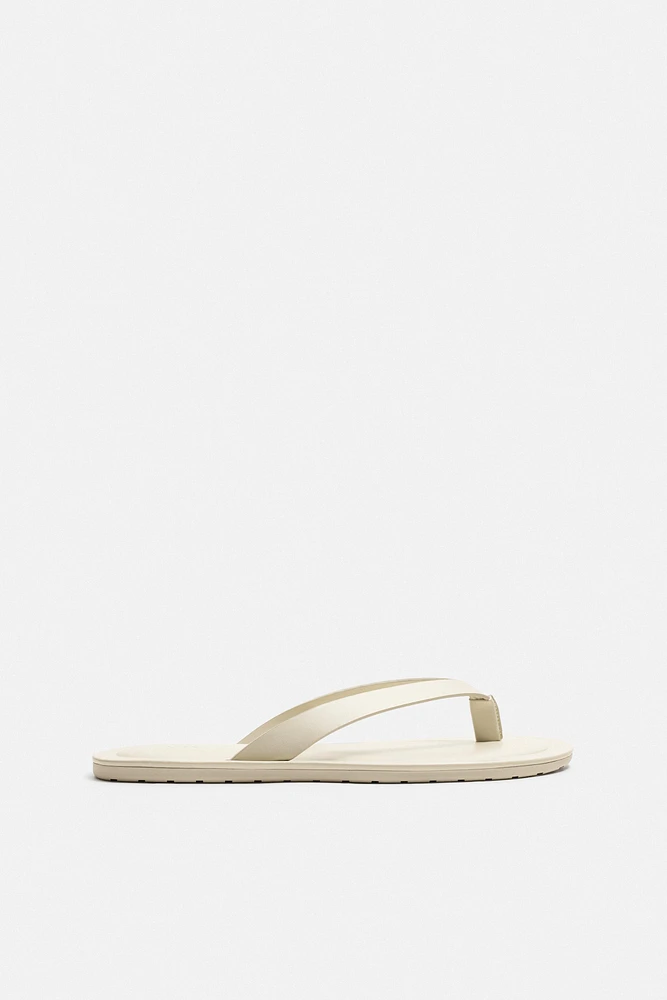 STRAPPY SANDALS