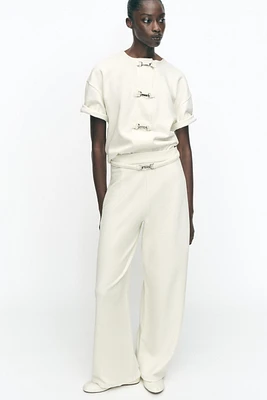 BUCKLE WIDE-LEG PANTS